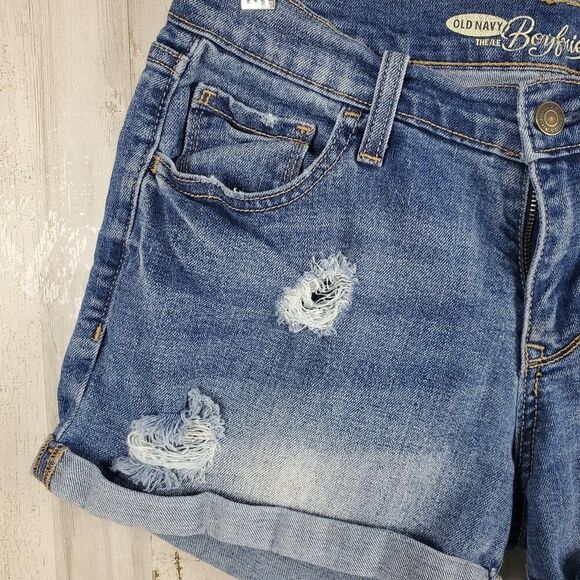 Old Navy Boyfriend Distressed Jeans Shorts Size 4 - Picture 4 of 8